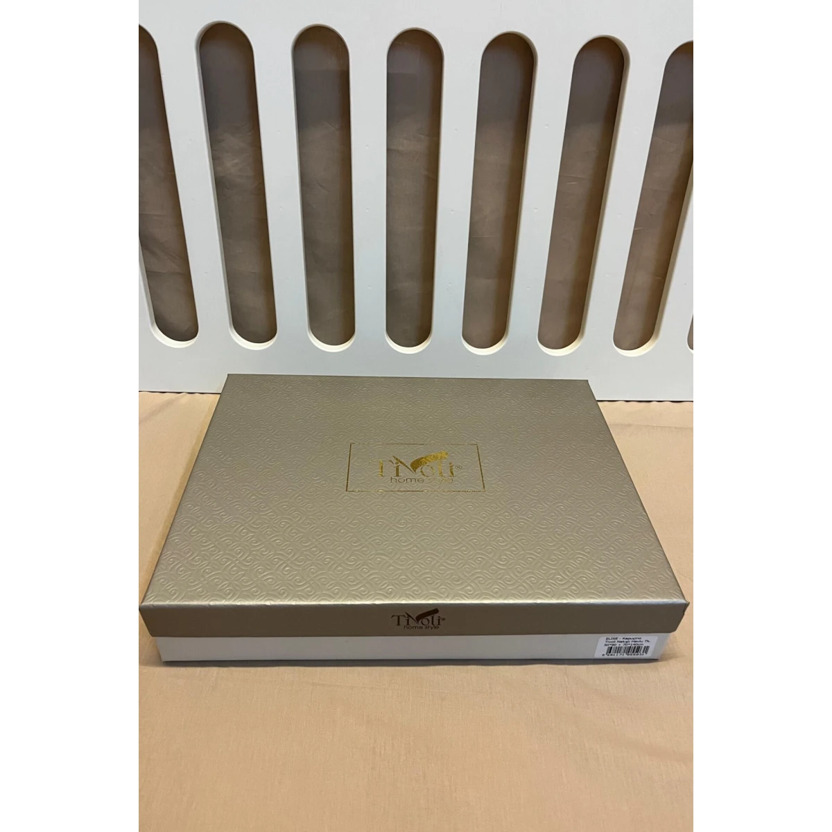 Tivoli Lisette - Комплект от 2 бамбукови кърпи за баня - Меки и бродирани - Комплект от 2 зестри