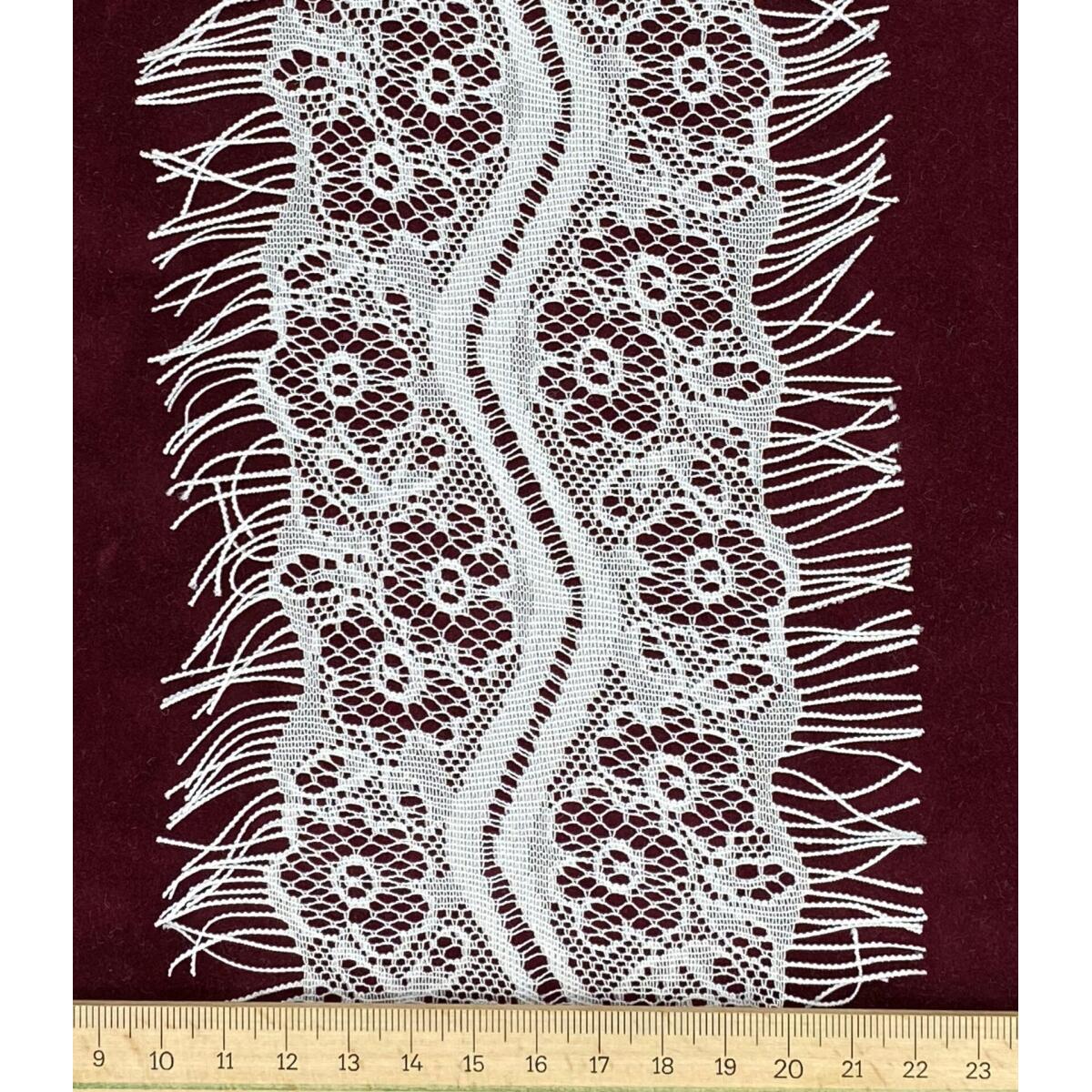 SA-03-P-дантела с ресни