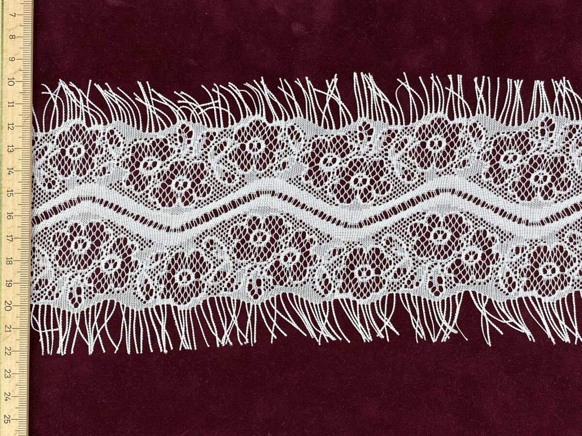 SA-03-P-дантела с ресни