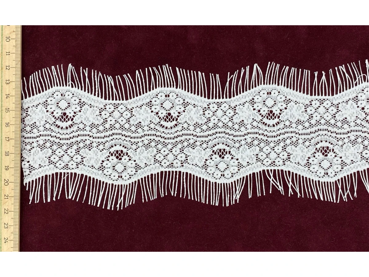 SA-04-P-дантела с ресни