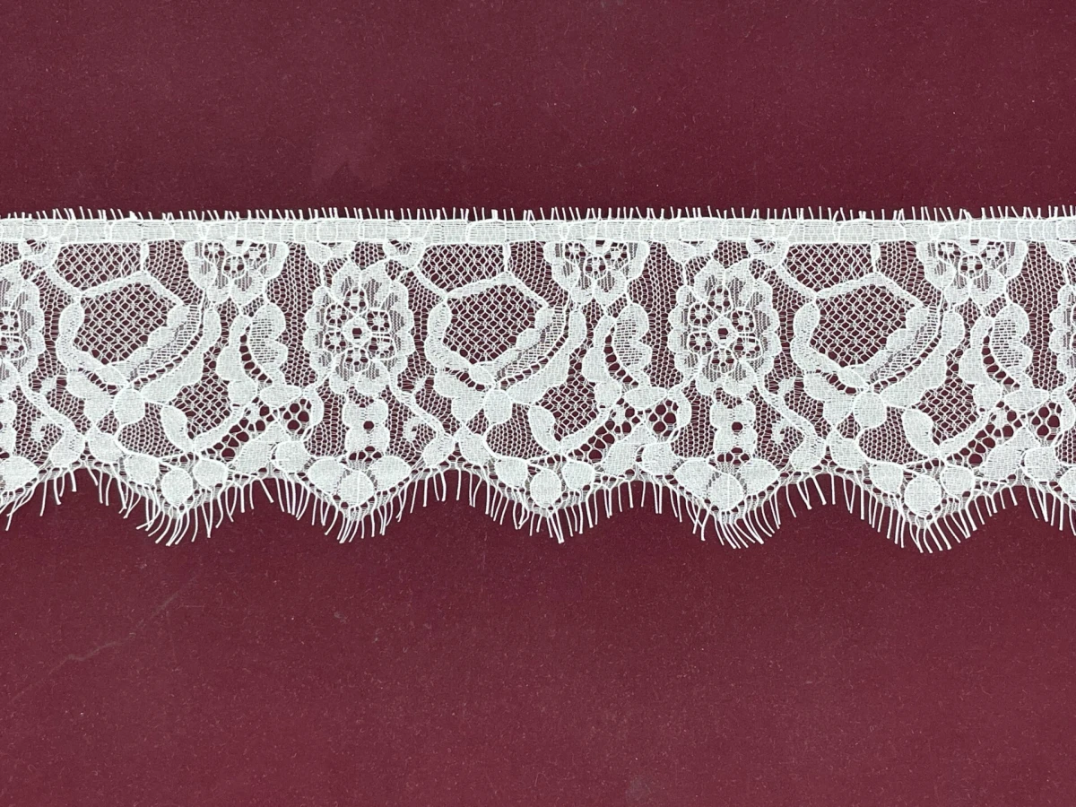 SA-1120-N-дантела с ресни