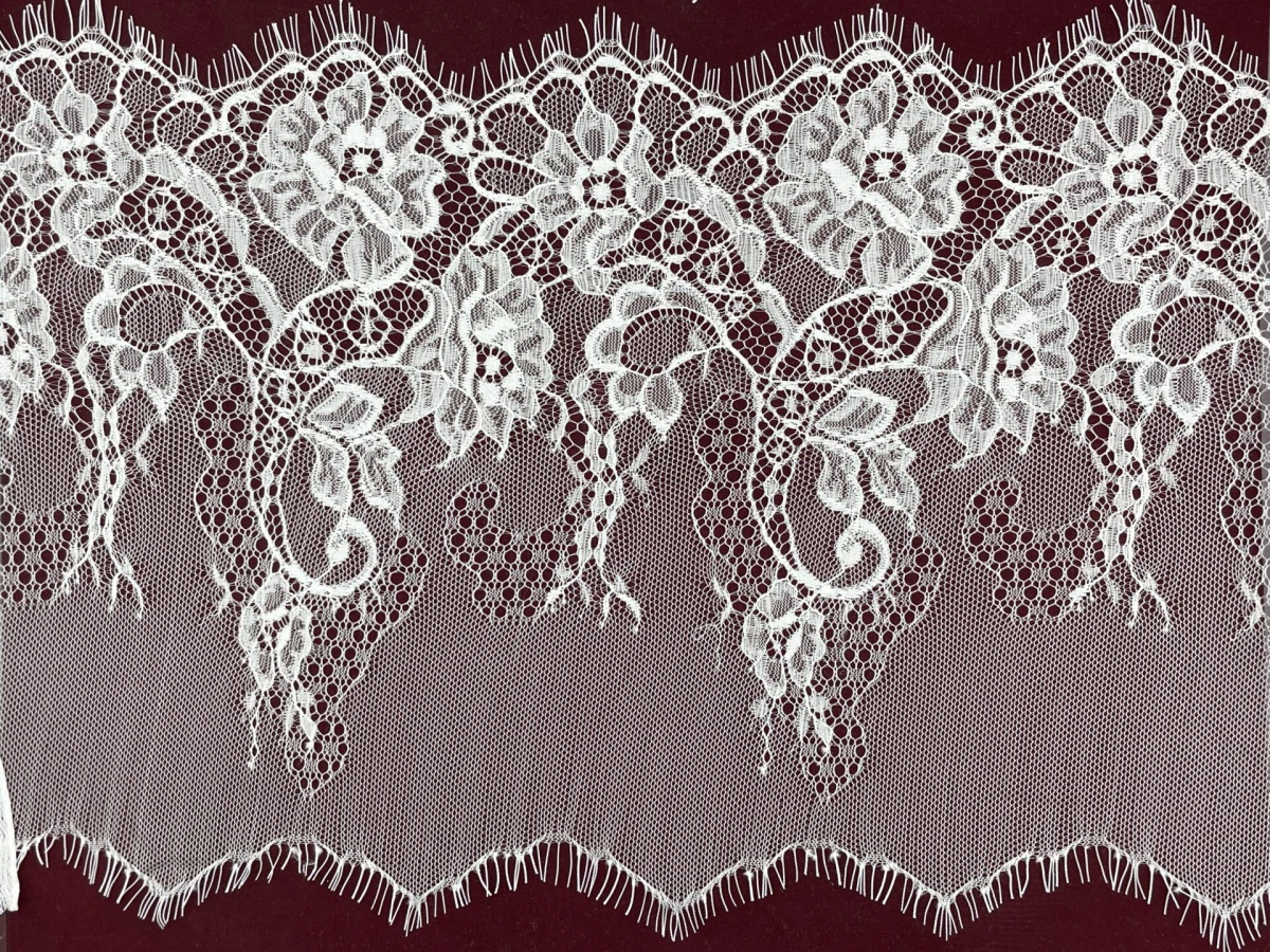 SA-1123-N-дантела с ресни