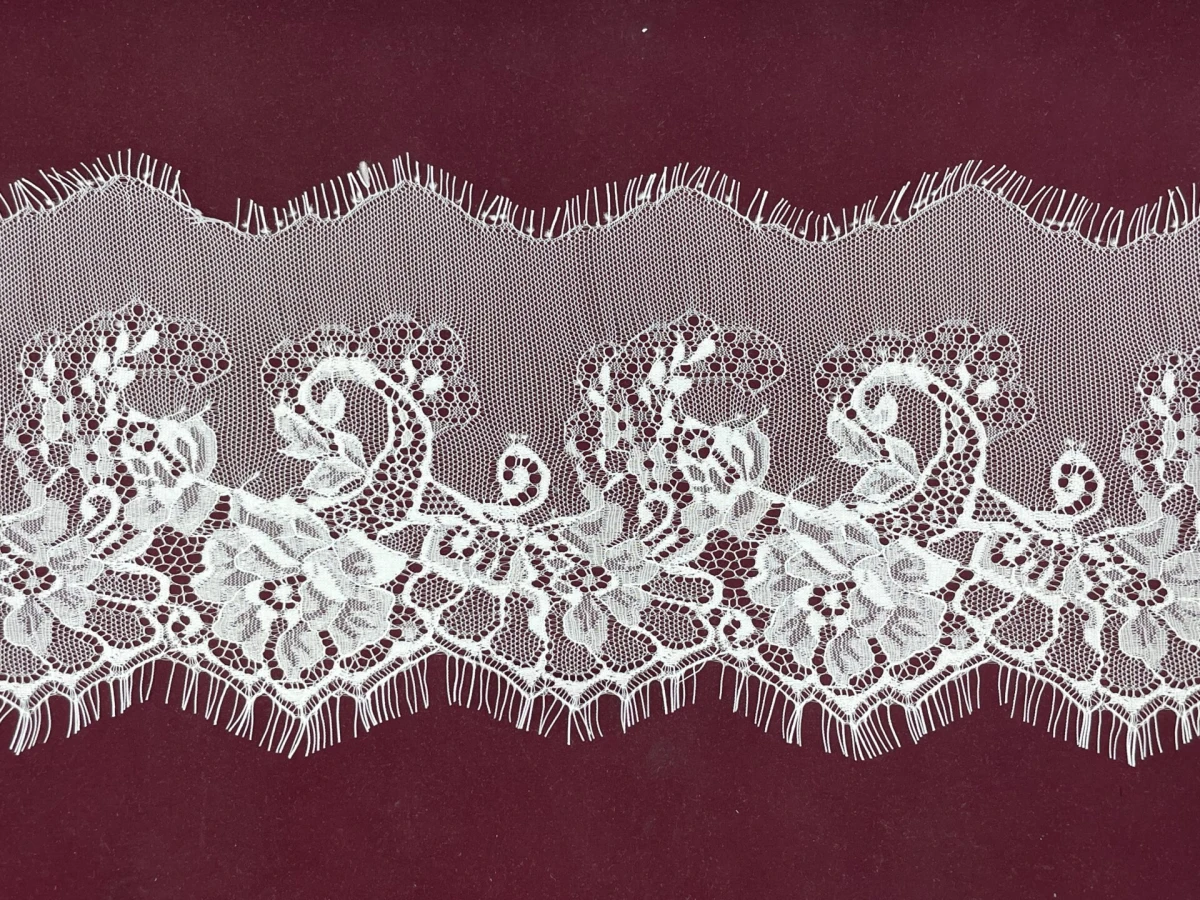 SA-1295-N-дантела с ресни