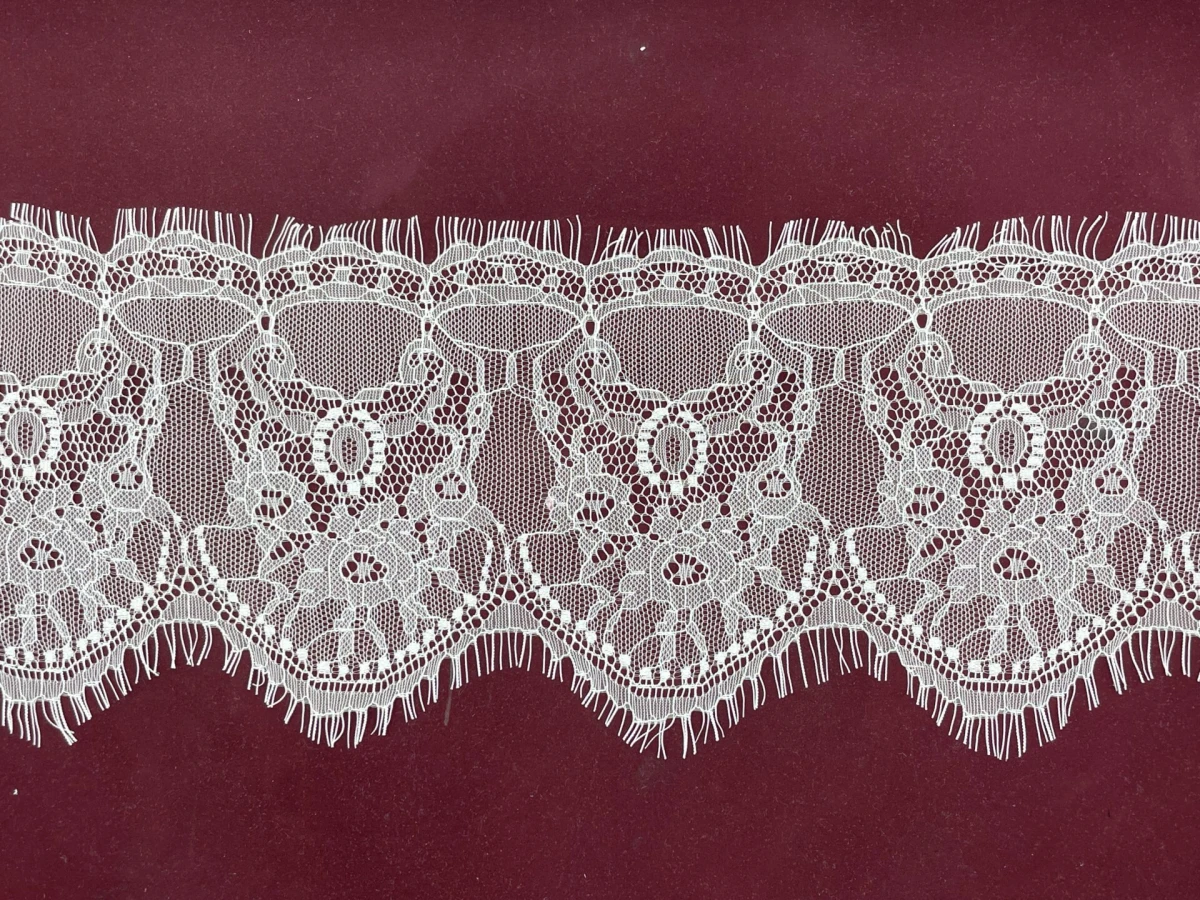 SA-1497-N-дантела с ресни