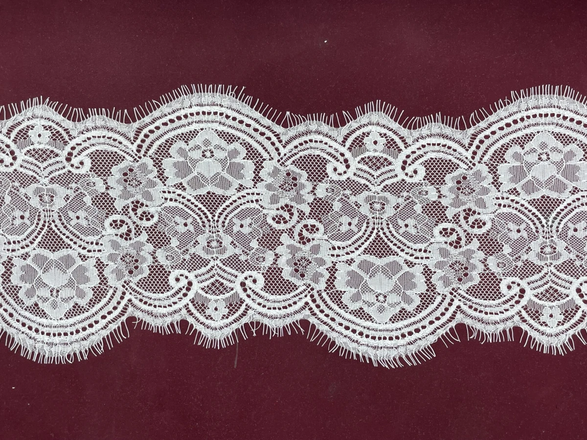 SA-1793-N-дантела с ресни