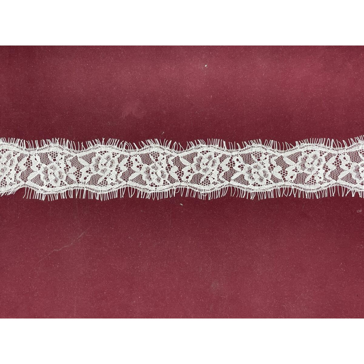 SA-1802-N-дантела с ресни