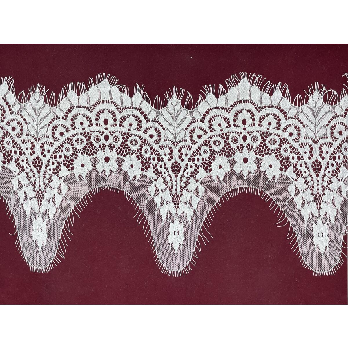 SA-2102-N-дантела с ресни
