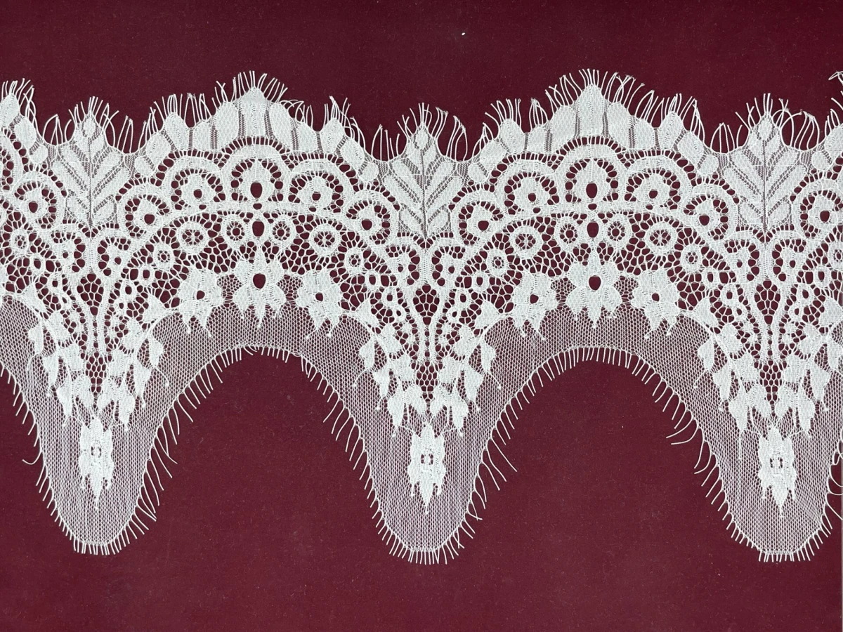 SA-2102-N-дантела с ресни