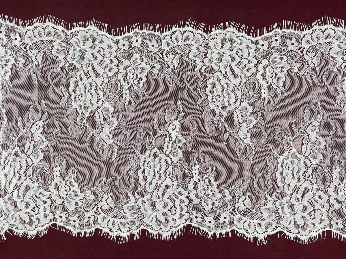 SA-2177-N-дантела с ресни