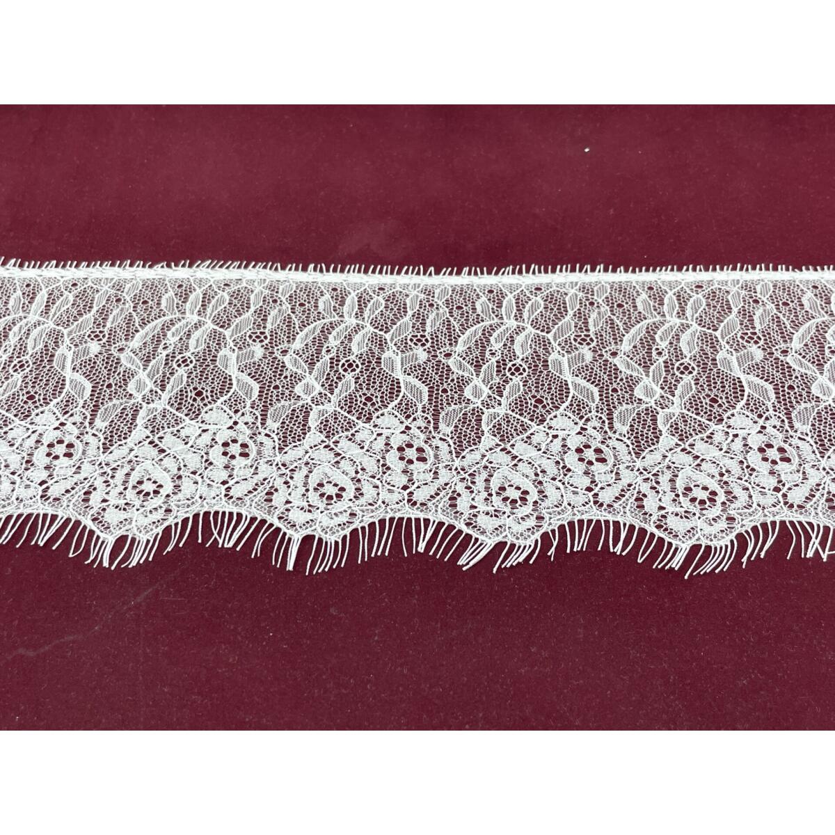 SA-2286-N-дантела с ресни