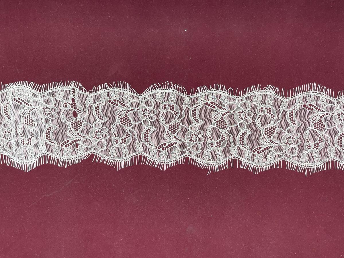 SA-2290-N-дантела с ресни