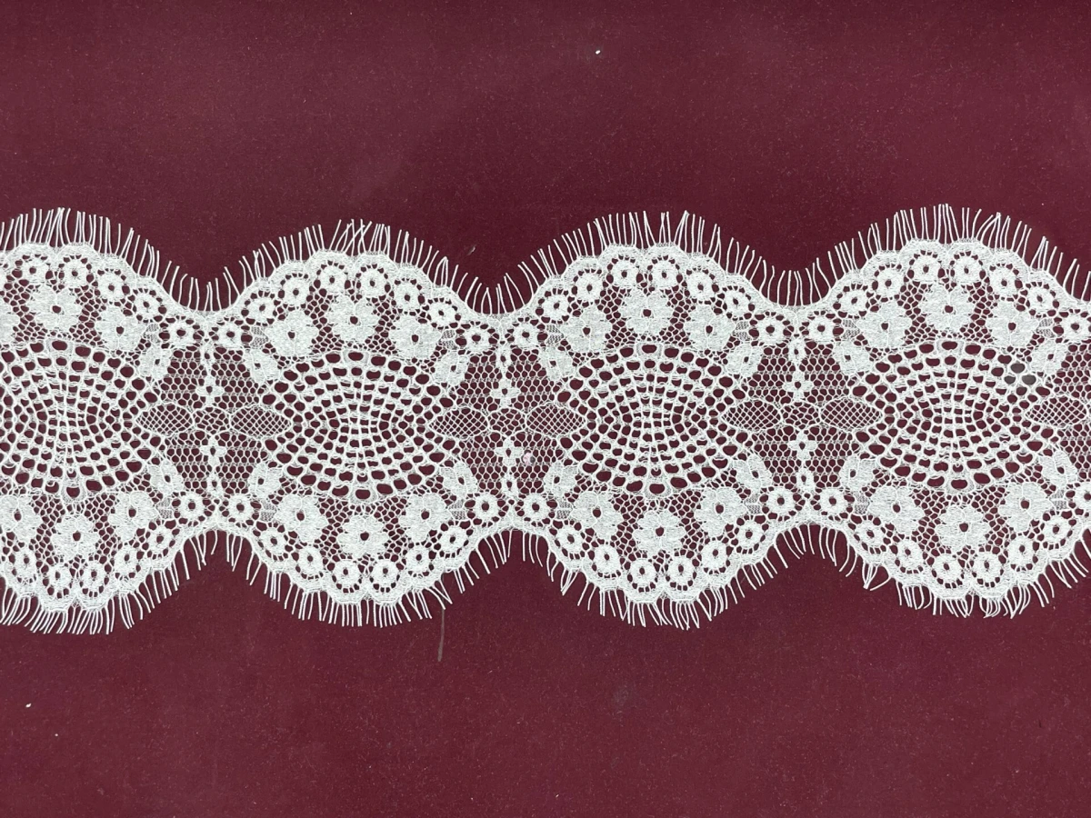 SA-2329-N-дантела с ресни