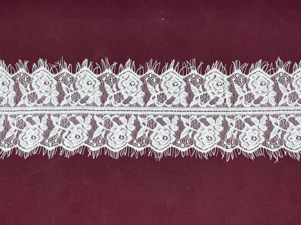 SA-2332-N-дантела с ресни