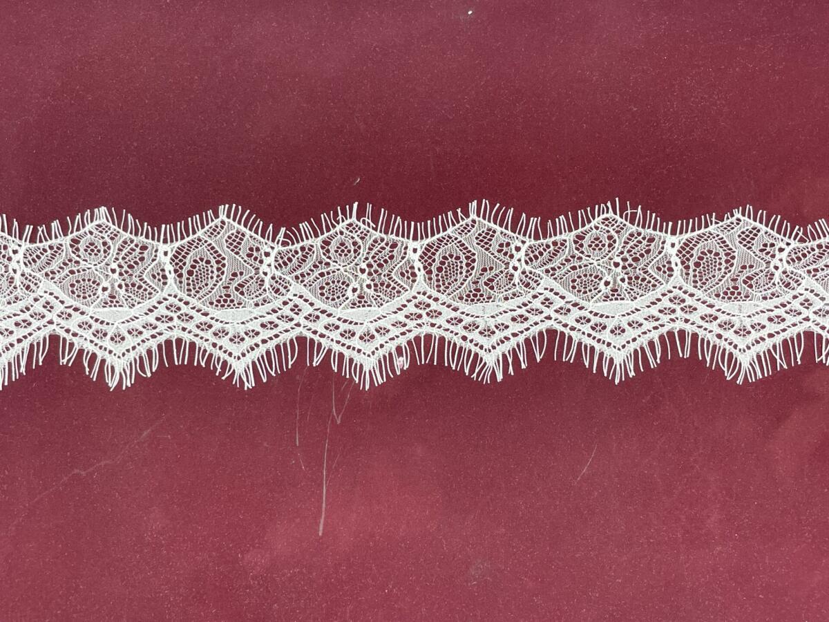 SA-73151-N-дантела с ресни