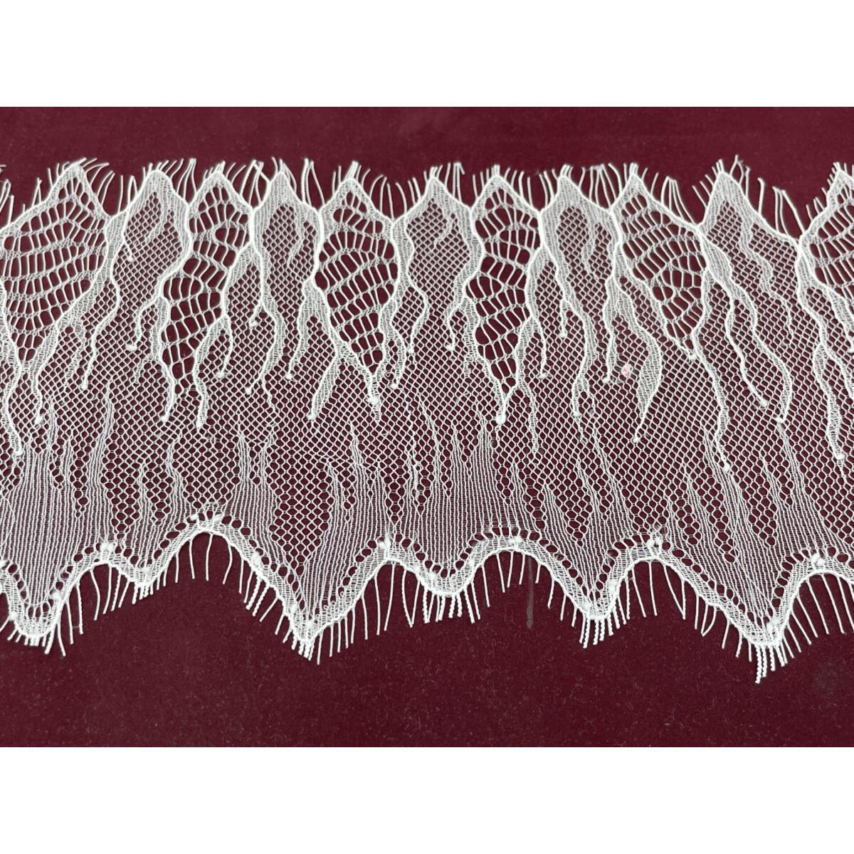 SA-7676-N-дантела с ресни