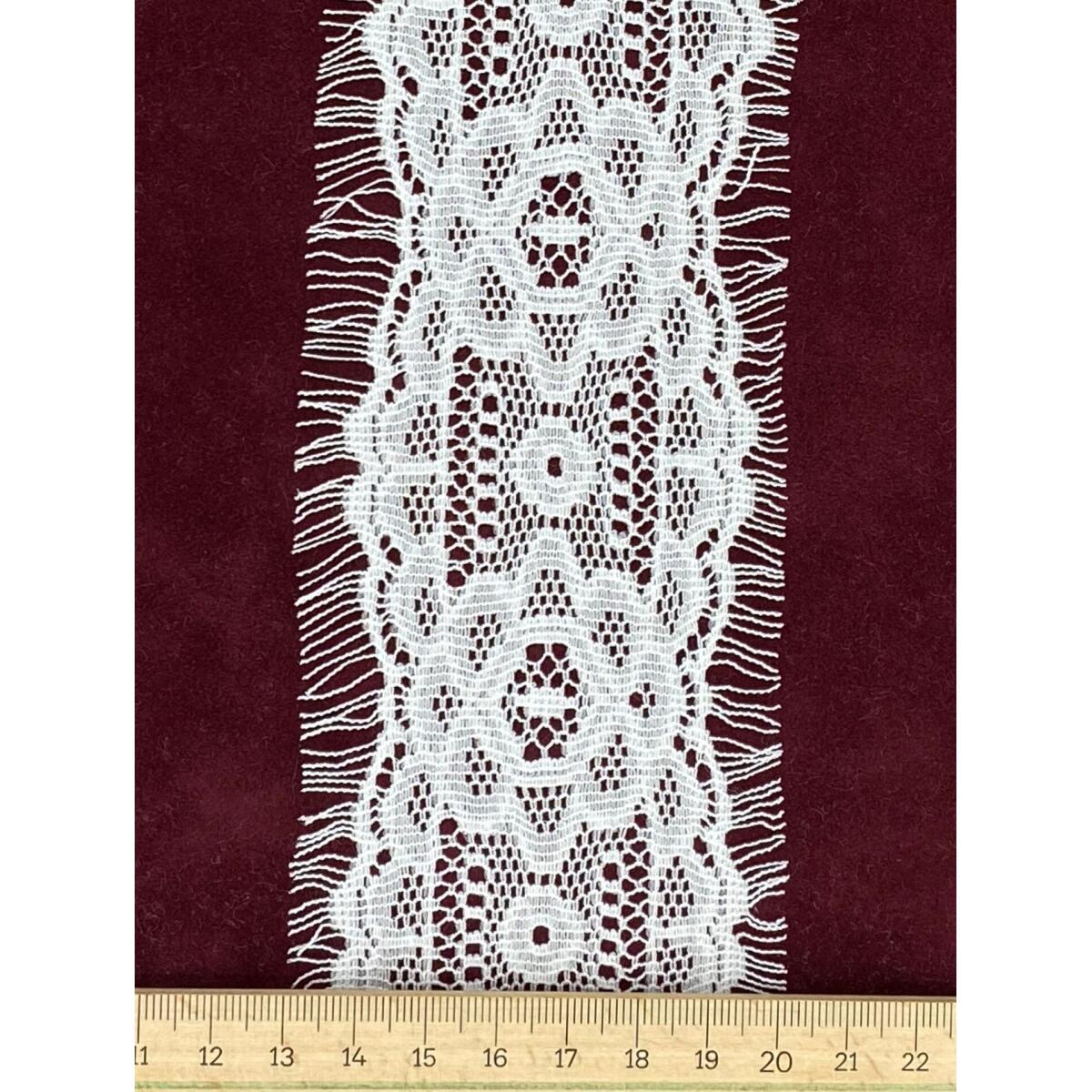 SA-928-P-дантела с ресни