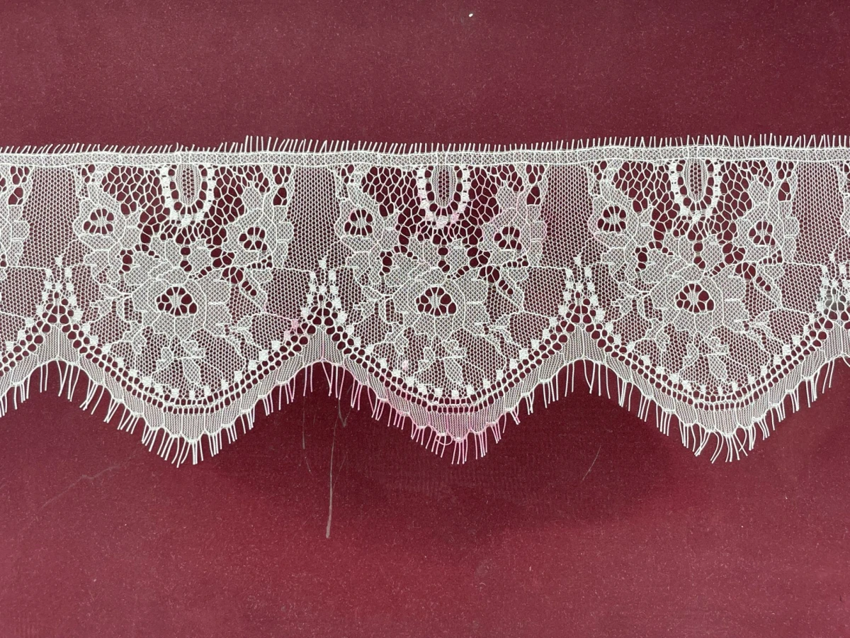 SA-J053-N-дантела с ресни