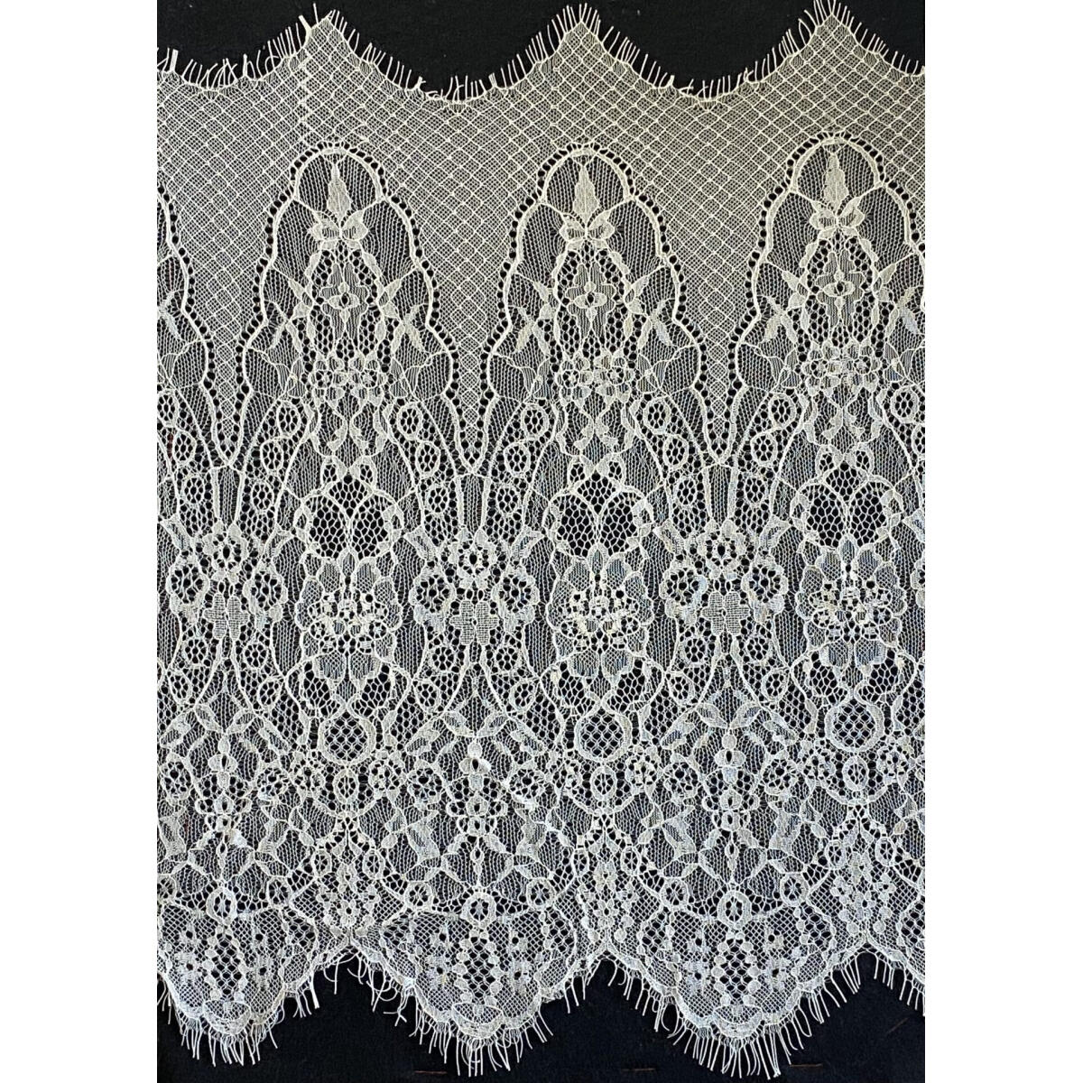 SA-5017-N-дантела с ресни