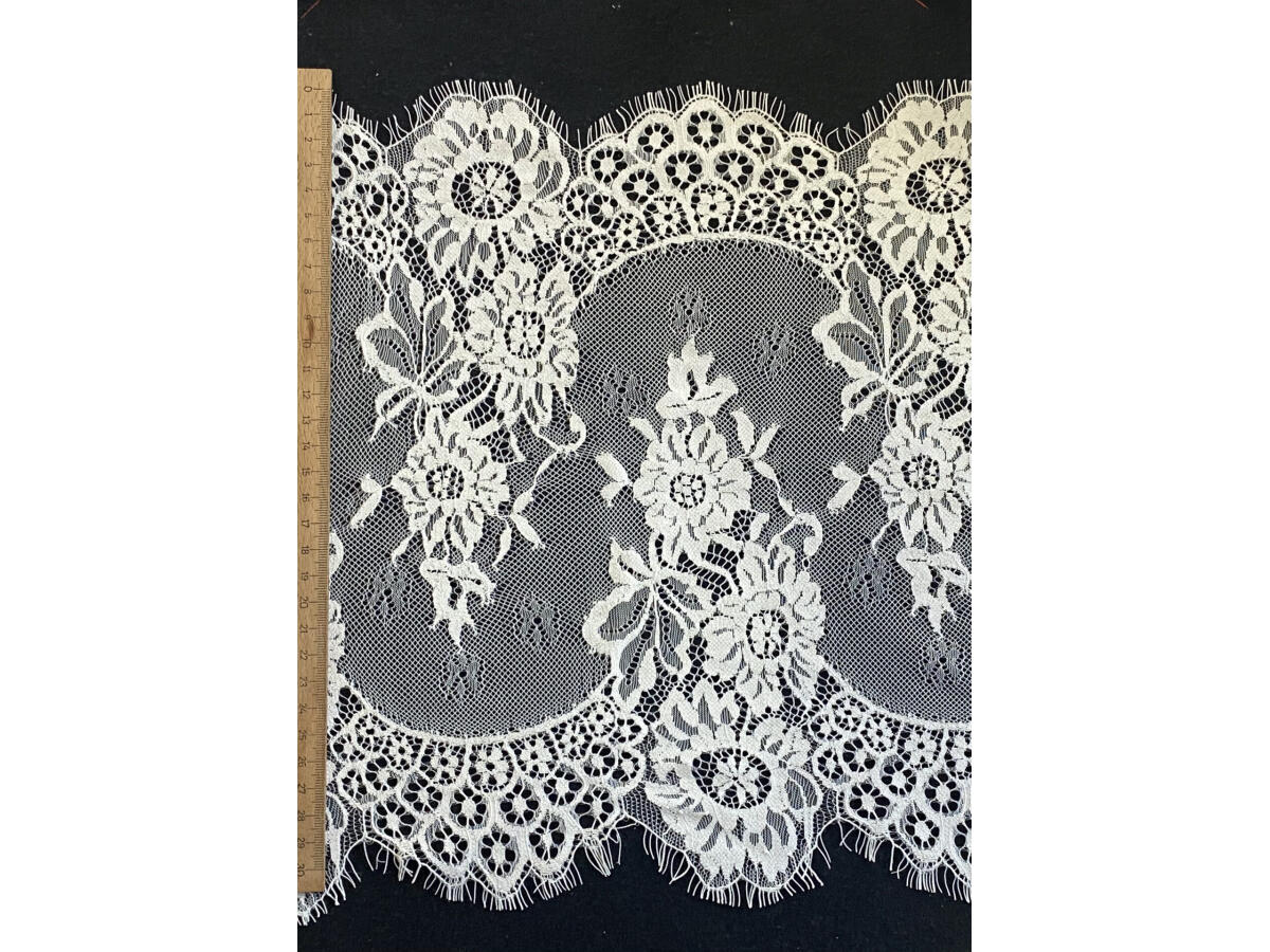 SA-6601-N-дантела с ресни