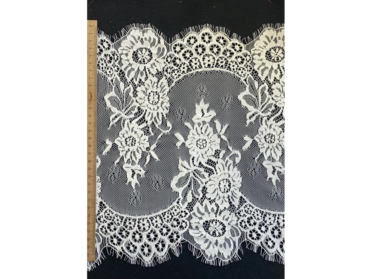 SA-6601-N-дантела с ресни