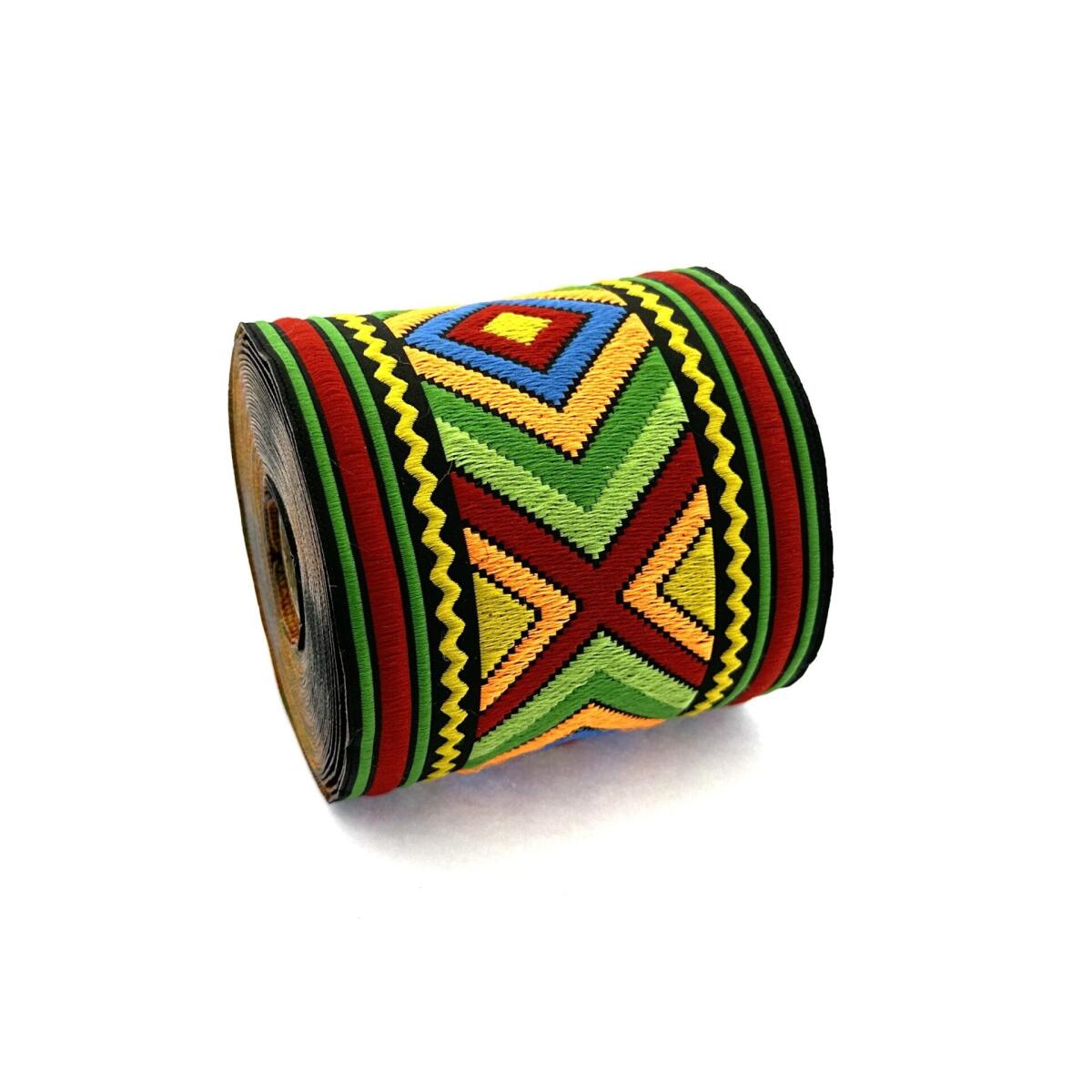 Декоративен ширит с цветни мотиви W-100971