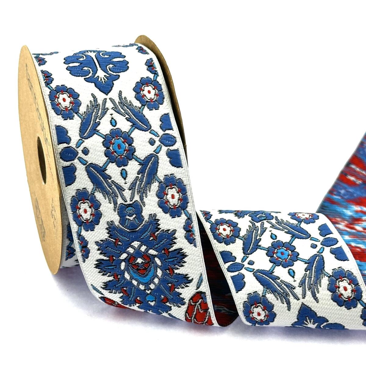 Декоративен ширит с цветни мотиви W-50130