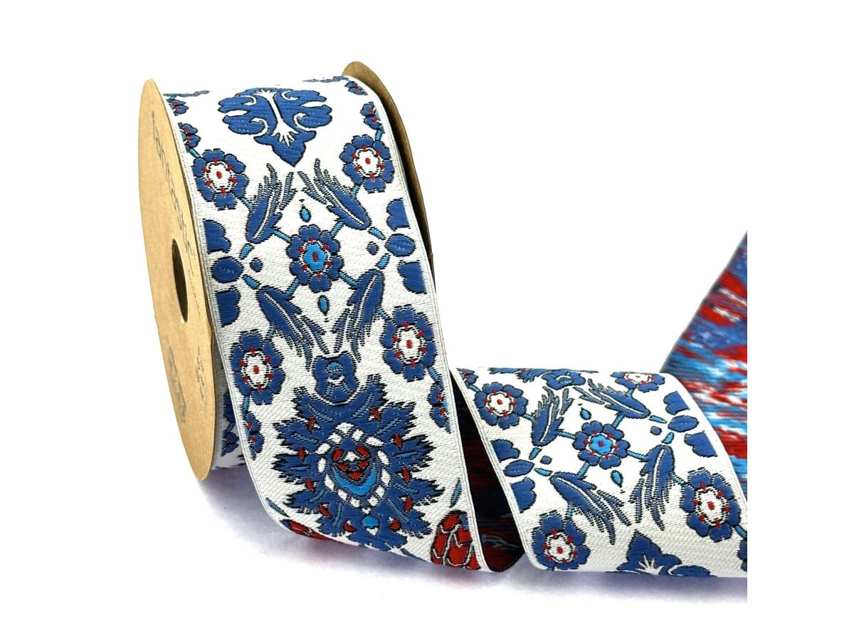 Декоративен ширит с цветни мотиви W-50130