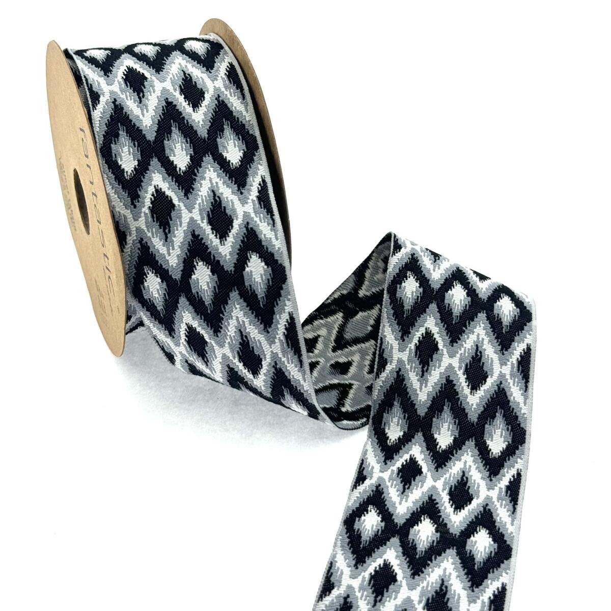 Декоративен ширит с цветни мотиви W-50308