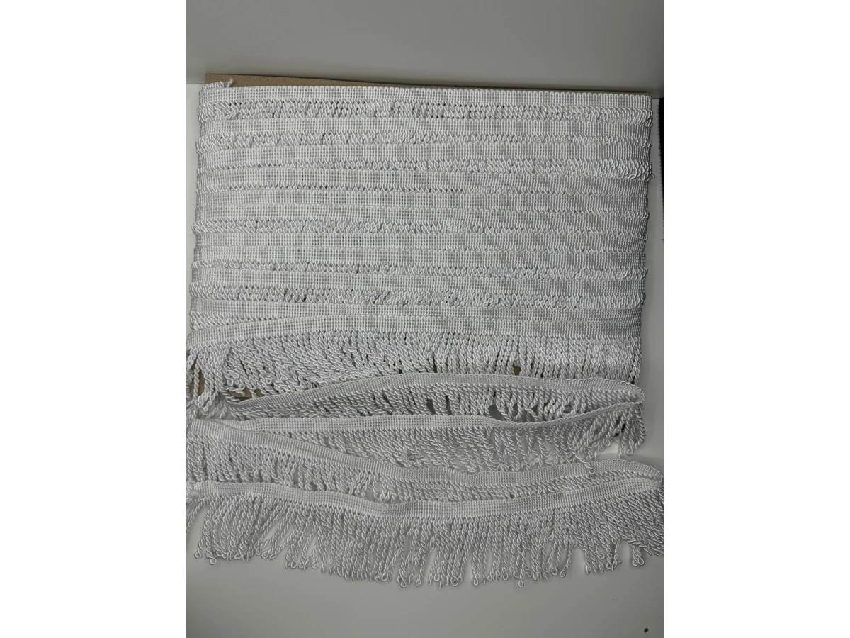 Пискюл-7см-бял