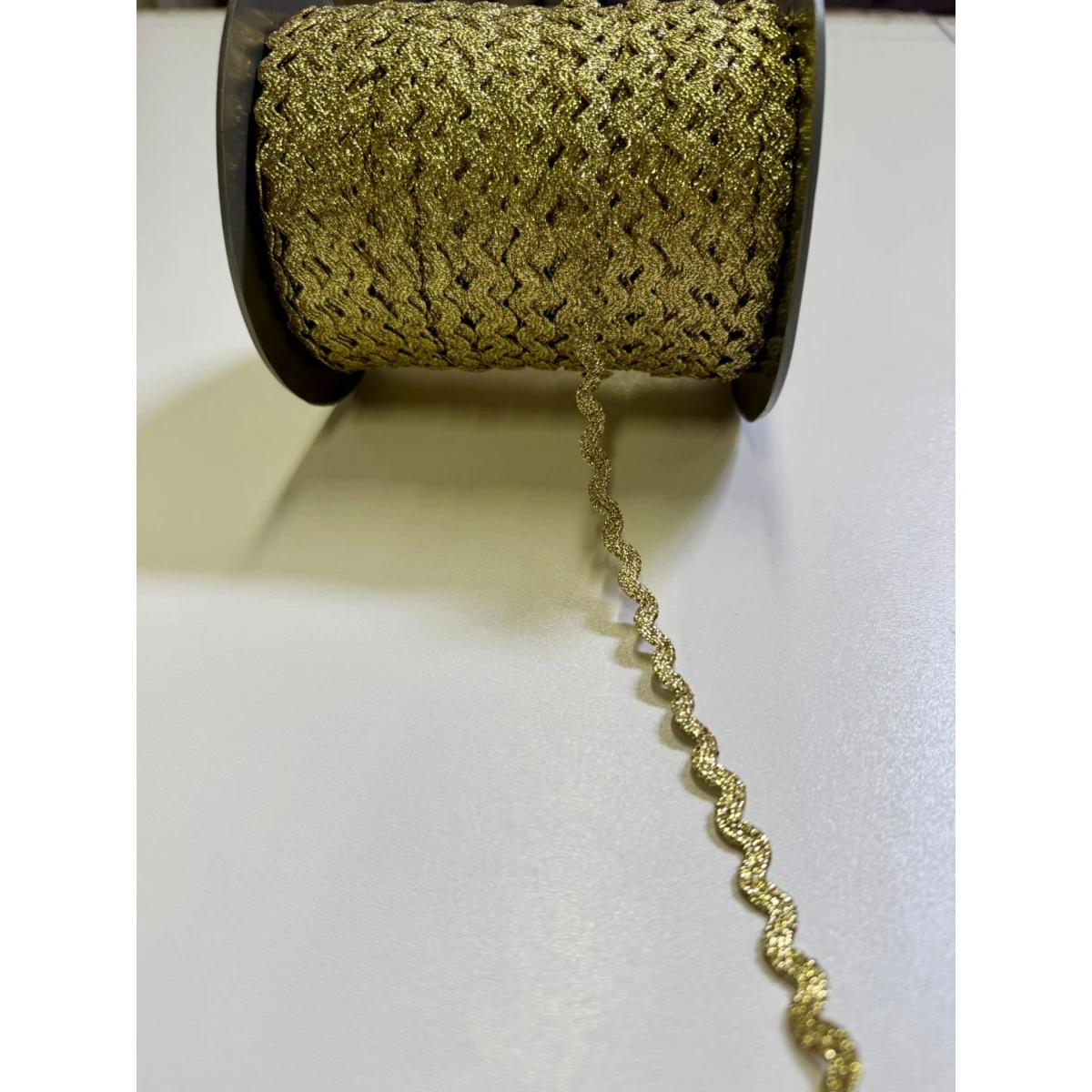 Зиг заг-злато