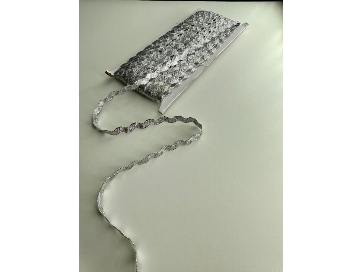 Зиг заг-сребро