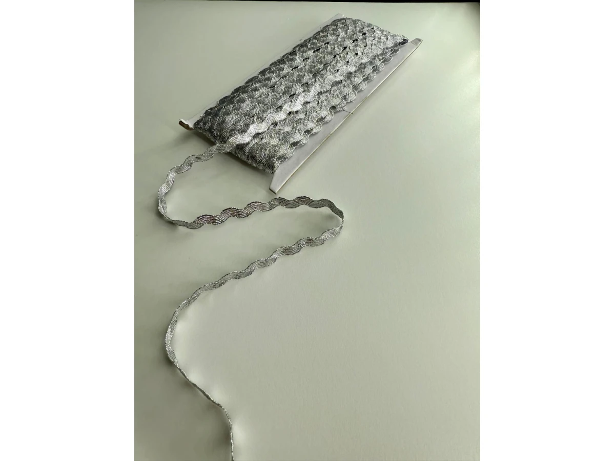 Зиг заг-сребро