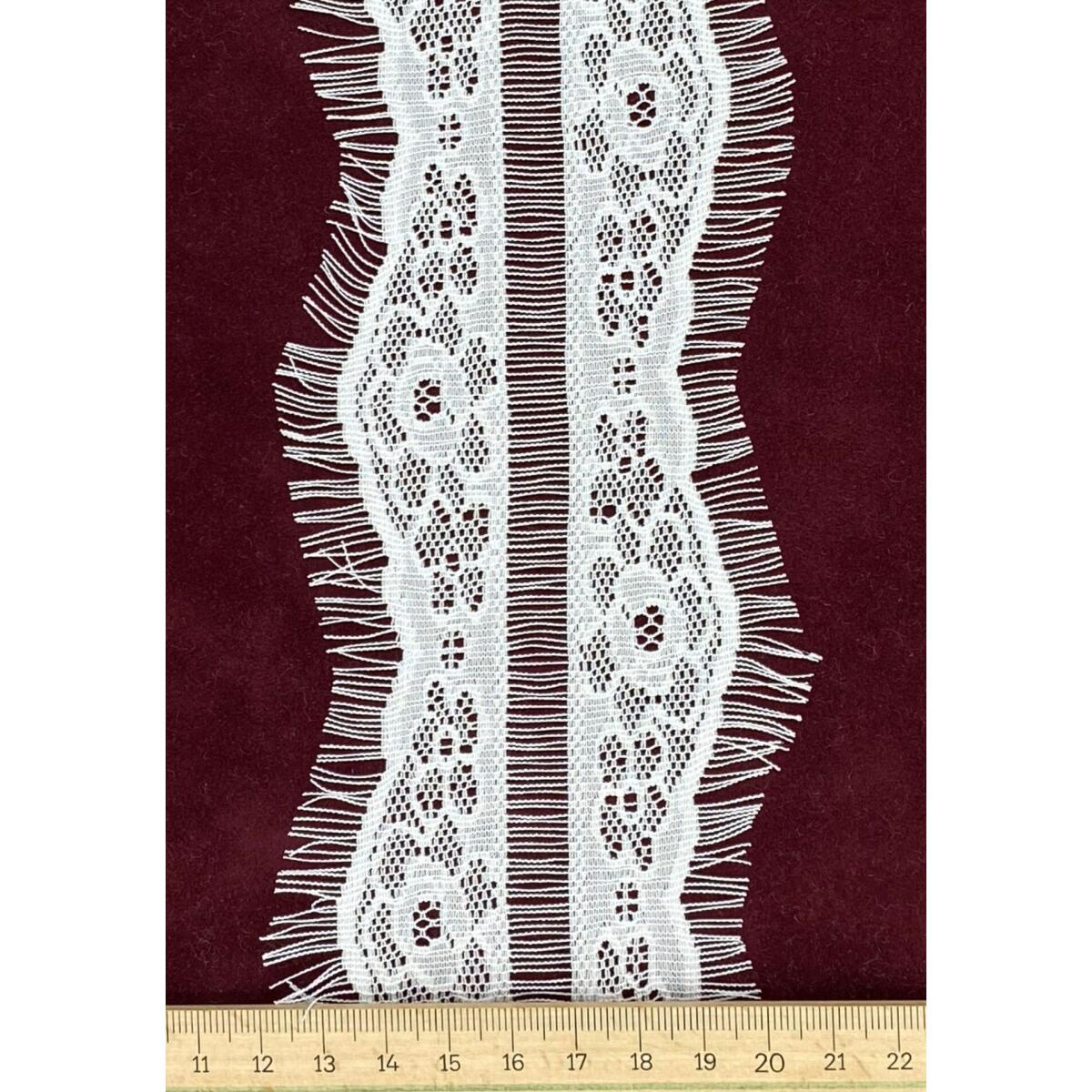 SA-06-P-дантела с ресни
