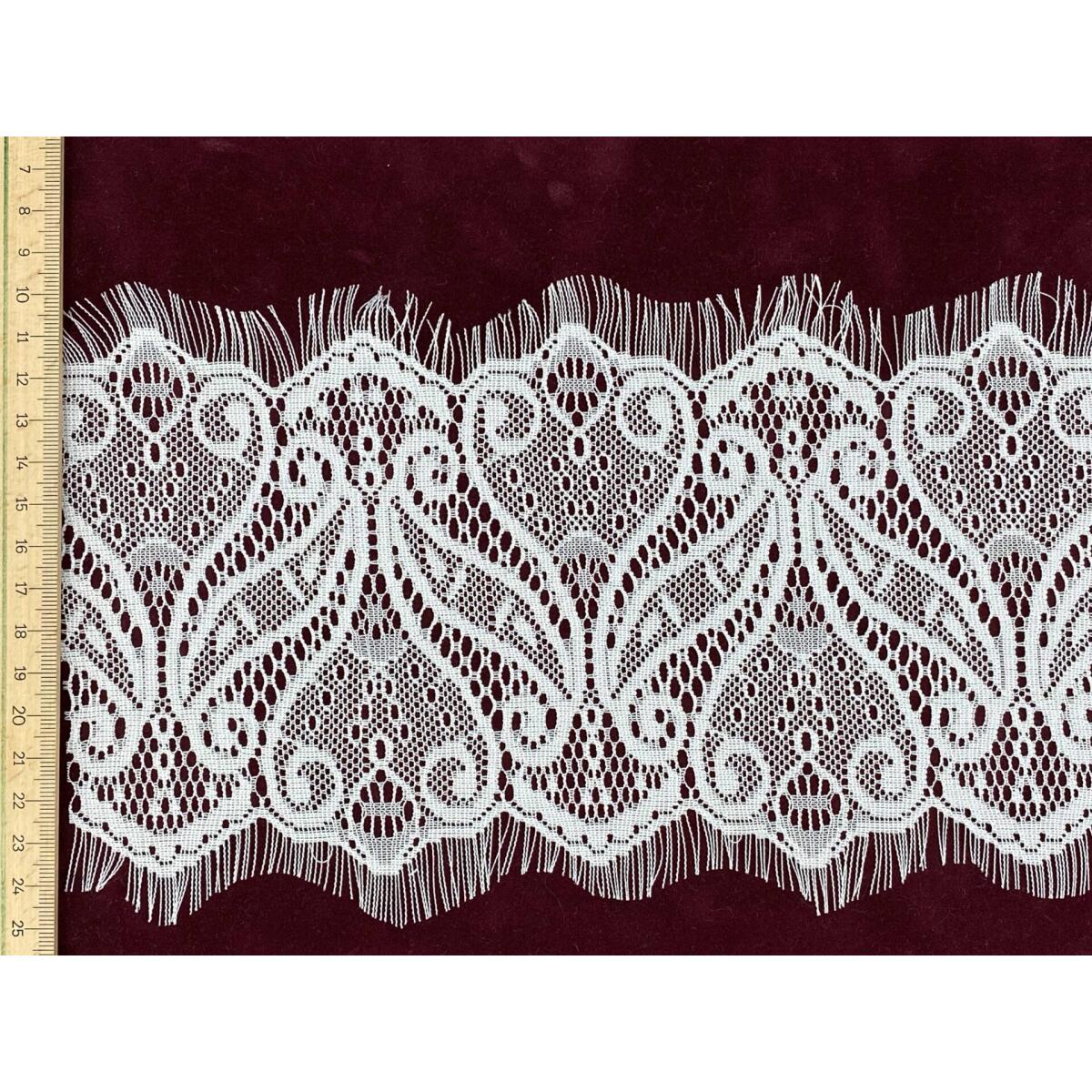 SA-09-P-дантела с ресни