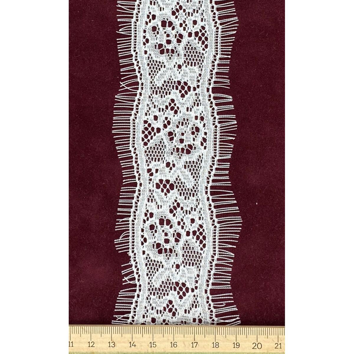 SA-929-P-дантела с ресни